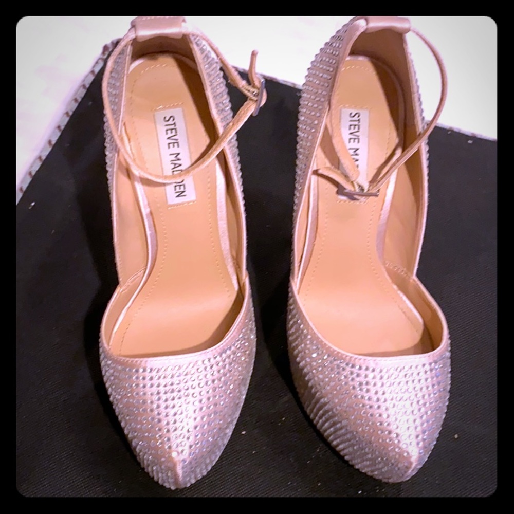 Steven Madden Platform crystal Pump